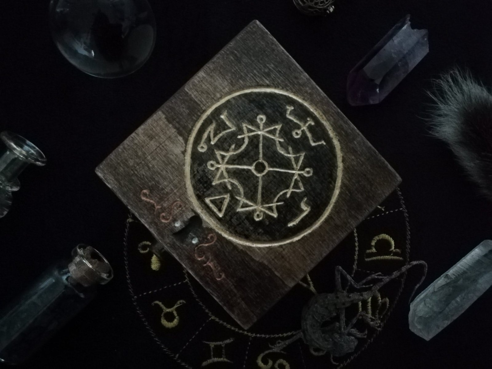 Amuletos y talismanes - Imagen 2